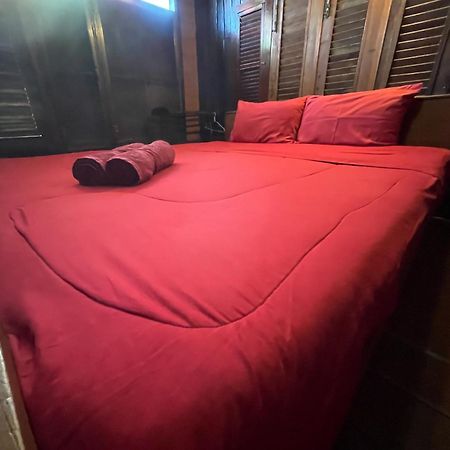 Baan Are Gong Riverside Homestay Ayutthaya Eksteriør bilde