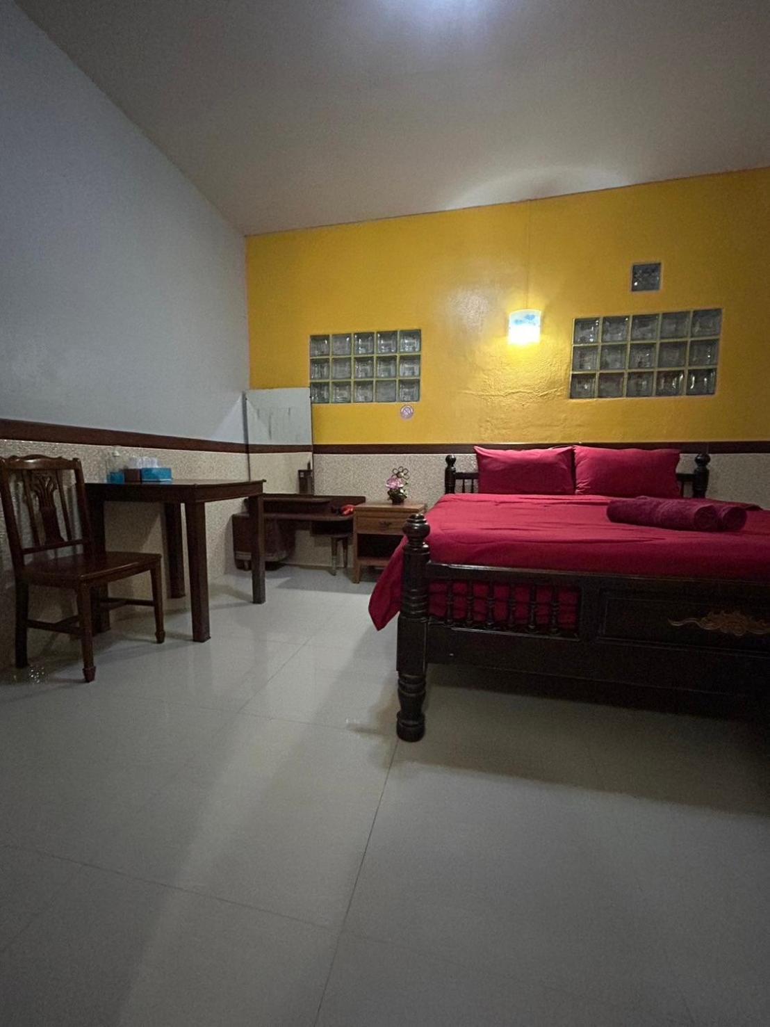 Baan Are Gong Riverside Homestay Ayutthaya Eksteriør bilde