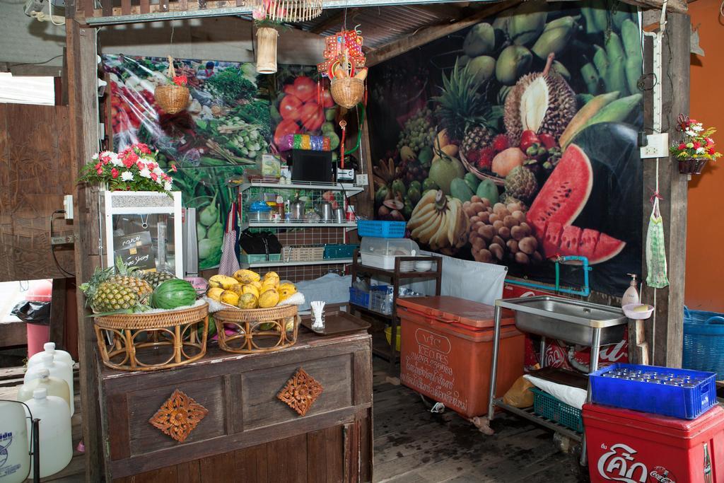 Baan Are Gong Riverside Homestay Ayutthaya Eksteriør bilde